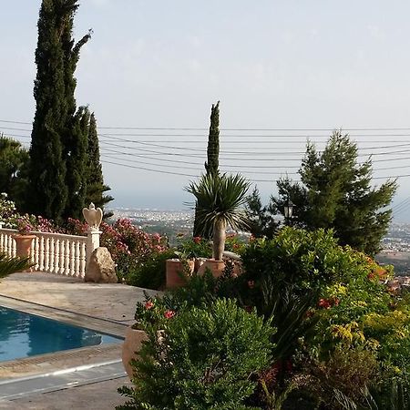 Garden Of Eden Villa Paphos Exterior foto